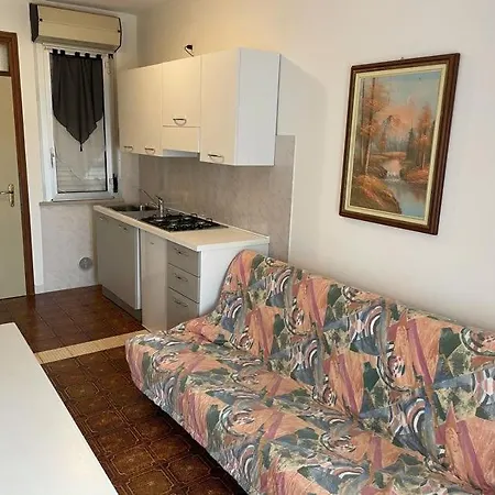 Condominio Oasi Monolocale 公寓 比比翁